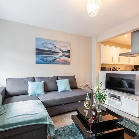 Dartford, Kent - Modern 2Bd 2Bath En-Suite Bungalow M25 Bluewater Dış mekan fotoğraf