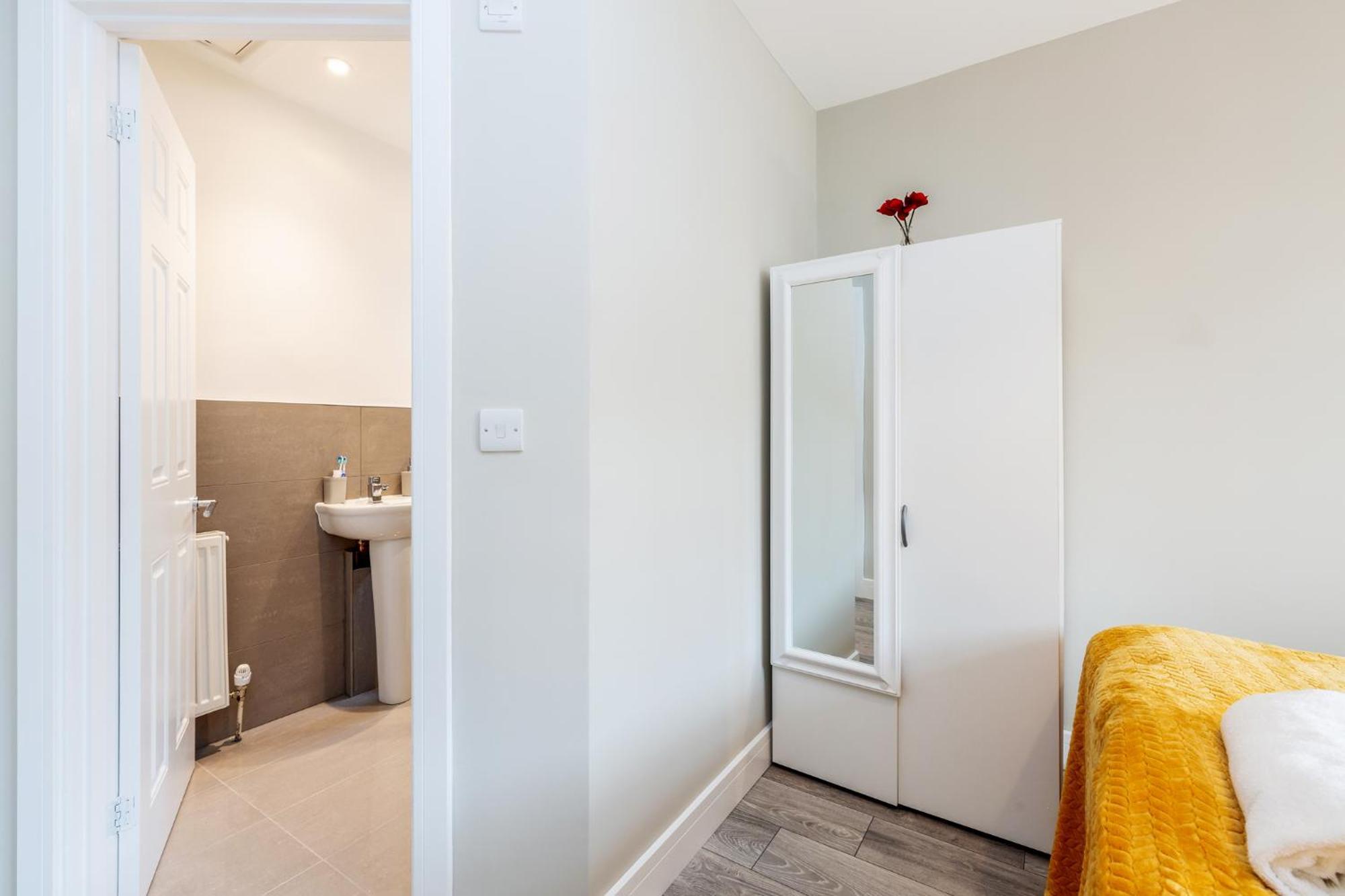 Dartford, Kent - Modern 2Bd 2Bath En-Suite Bungalow M25 Bluewater Dış mekan fotoğraf