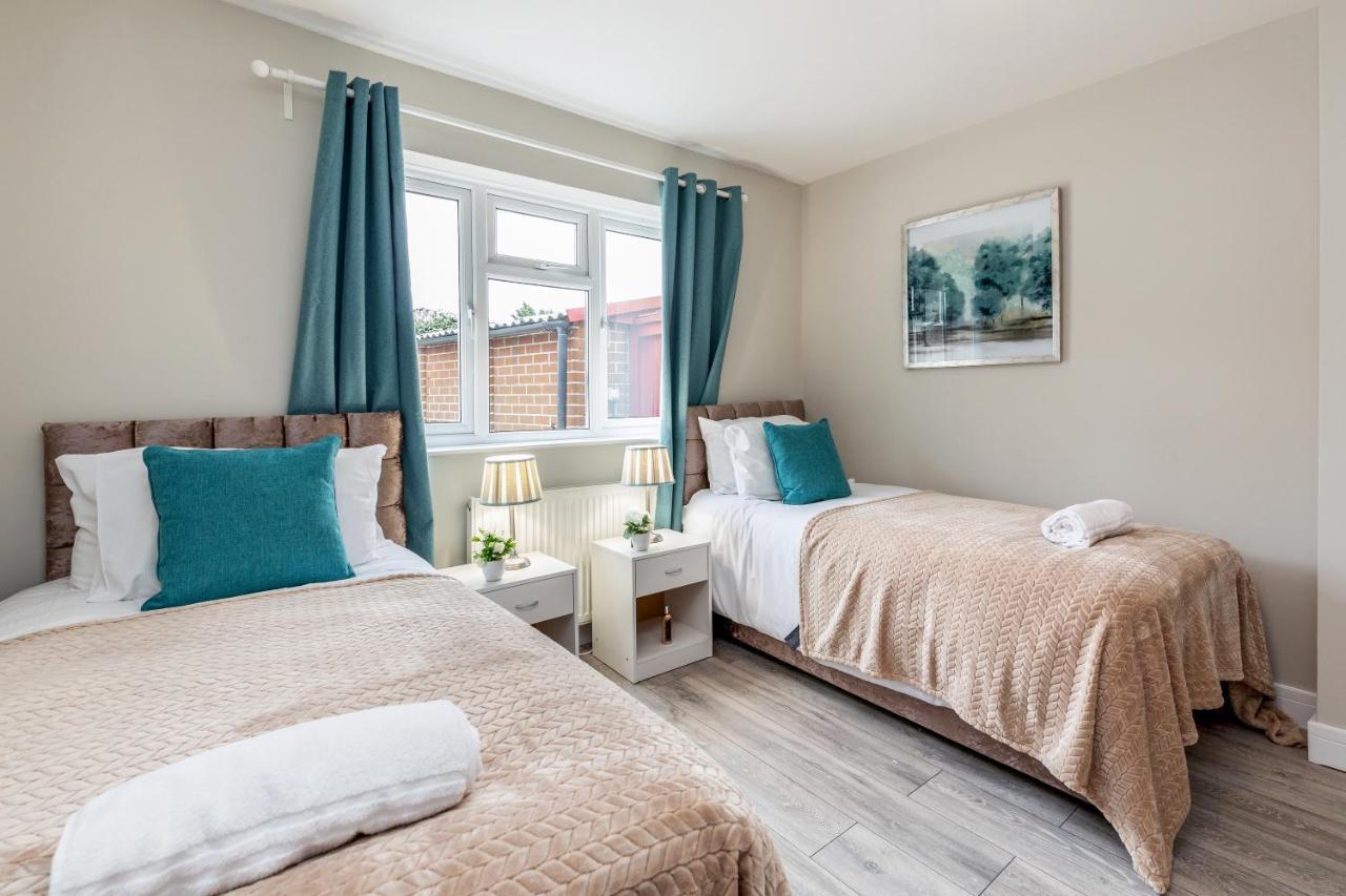 Dartford, Kent - Modern 2Bd 2Bath En-Suite Bungalow M25 Bluewater Dış mekan fotoğraf