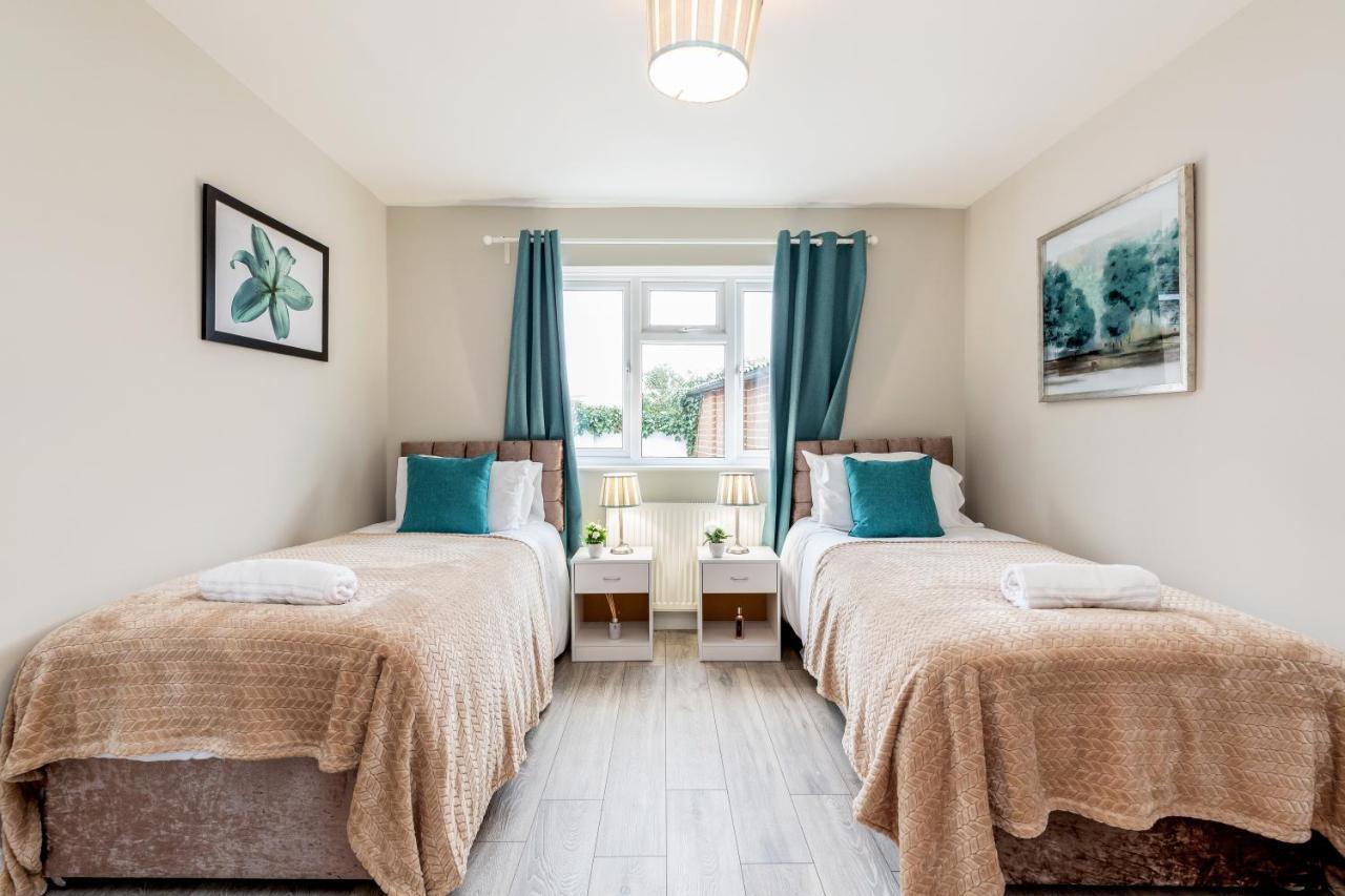 Dartford, Kent - Modern 2Bd 2Bath En-Suite Bungalow M25 Bluewater Dış mekan fotoğraf